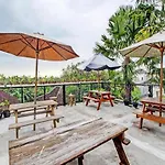Oyo 92256 Sentosa Residence